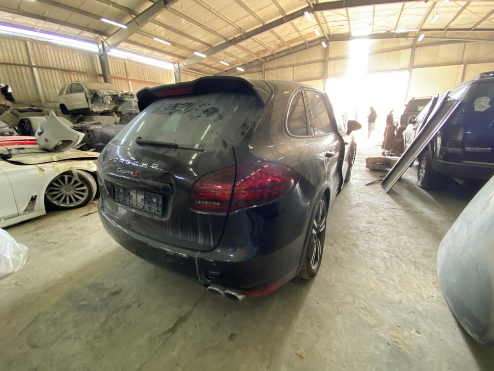 Porsche Cayenne 2012 s scrap - 1