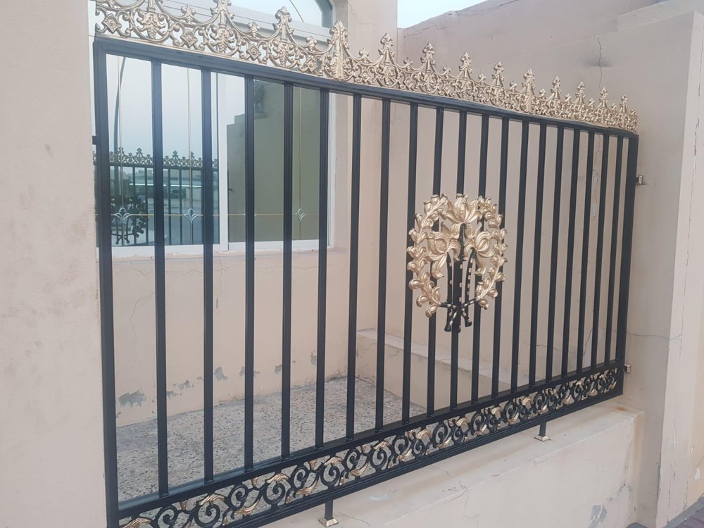 حديد خشب المنيوم يوبي في سي زجاج - 13