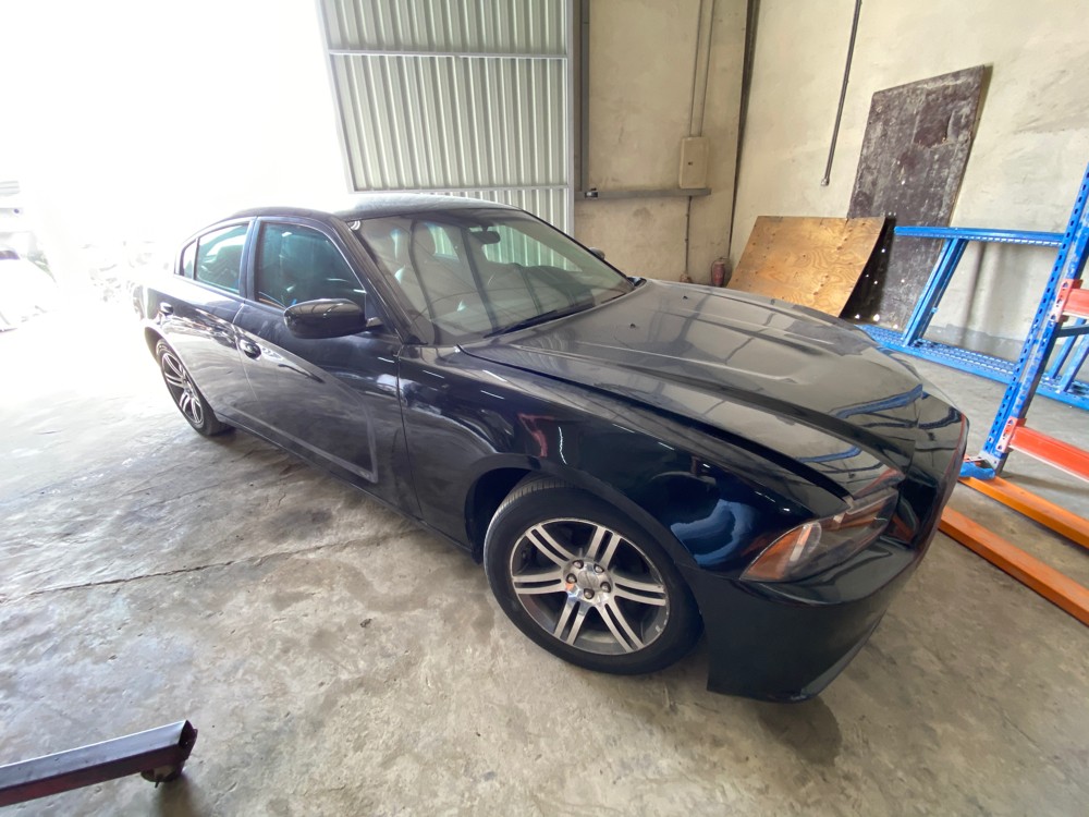 Dodge charger 2012 v6 scrap - 4