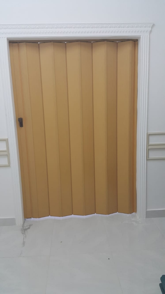 Ocordion door - 5