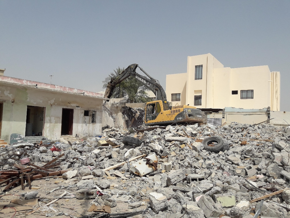 معدات لهدم وتكسير البيوت والمبان - 2