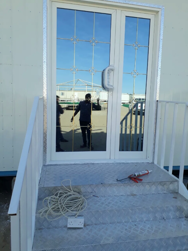Glass and Aluminum Installation - 7
