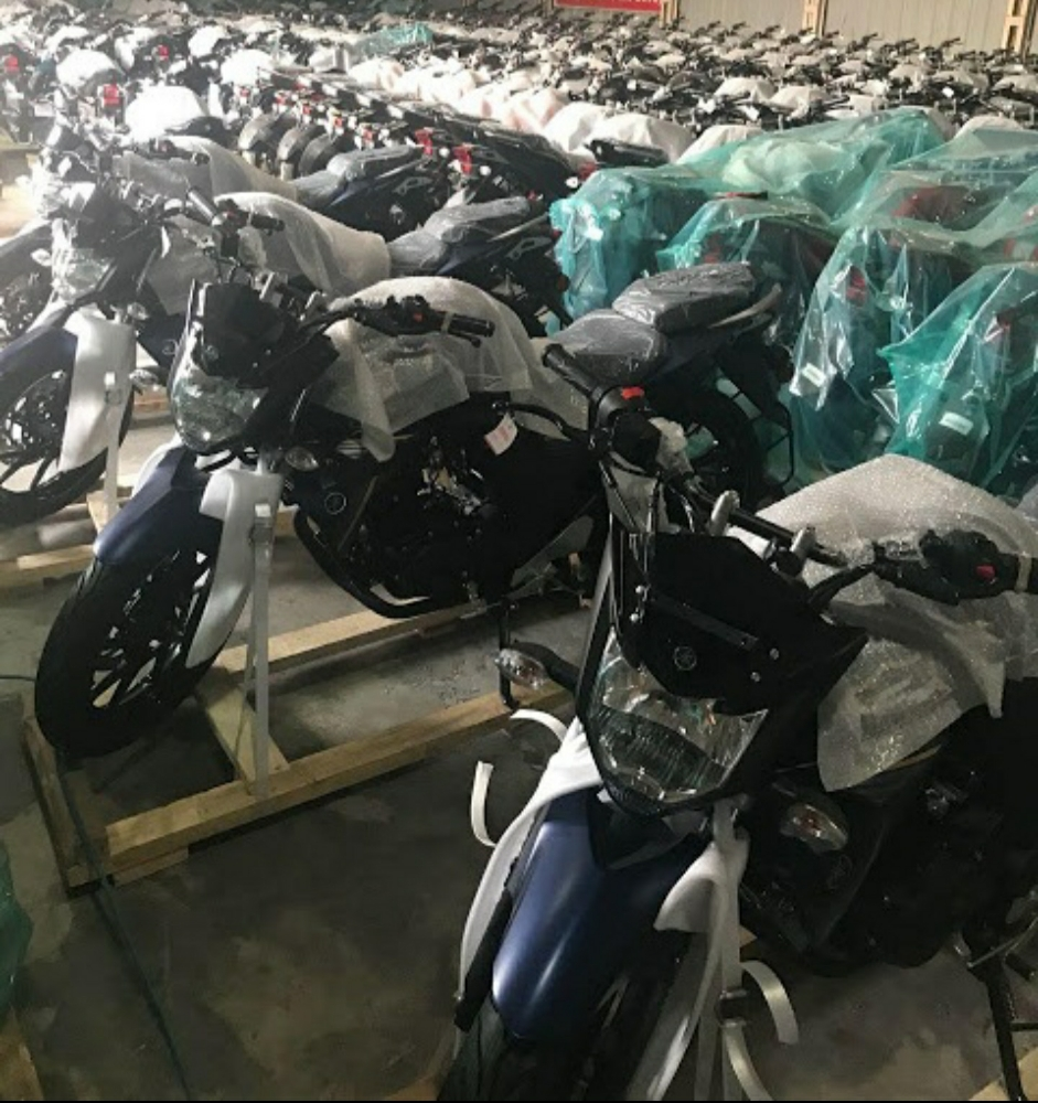 Honda / Yamaha / Bajaj - 15