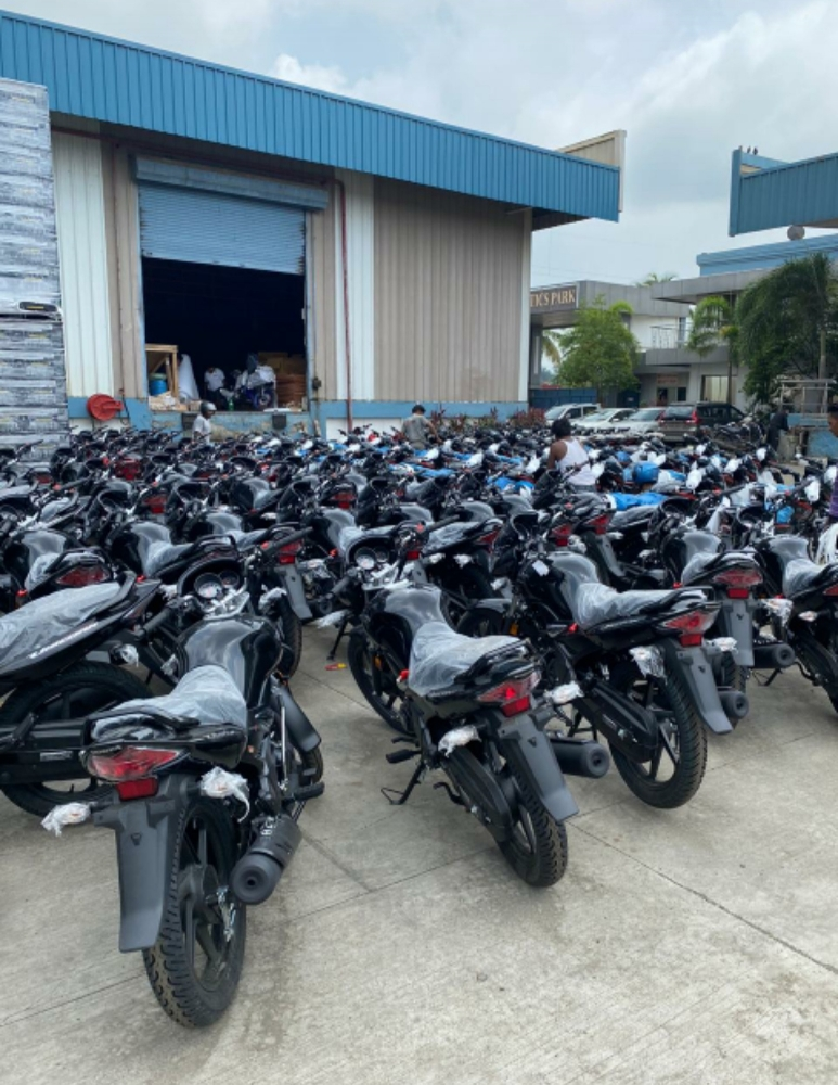 Honda / Yamaha / Bajaj - 9