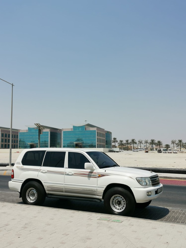 land cruiser  - 2