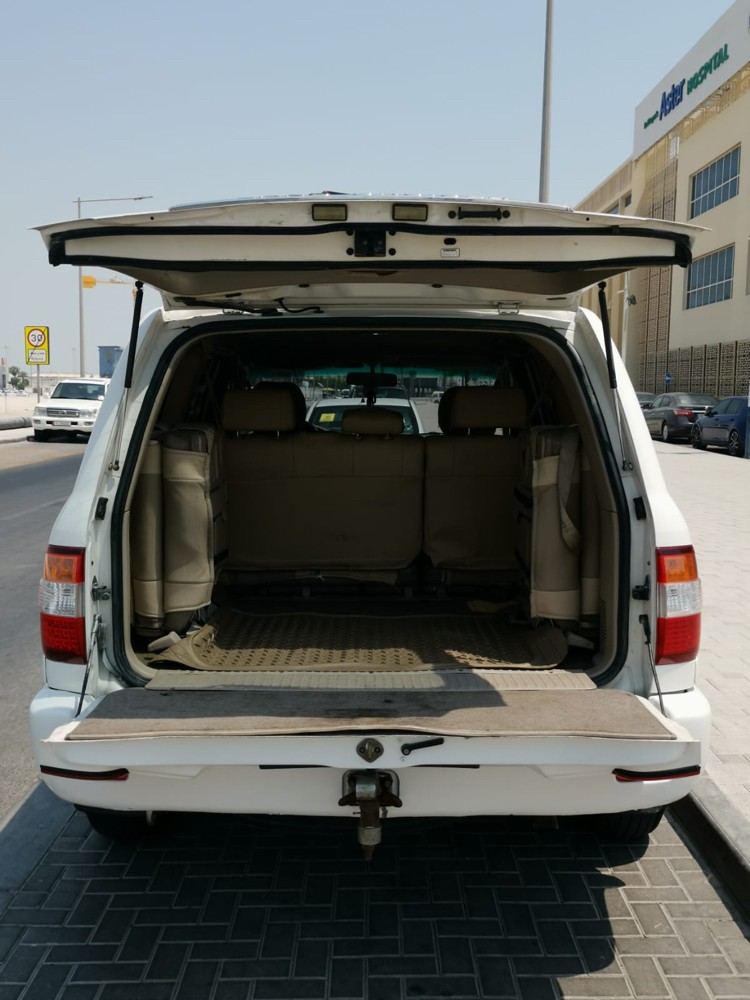 land cruiser  - 3