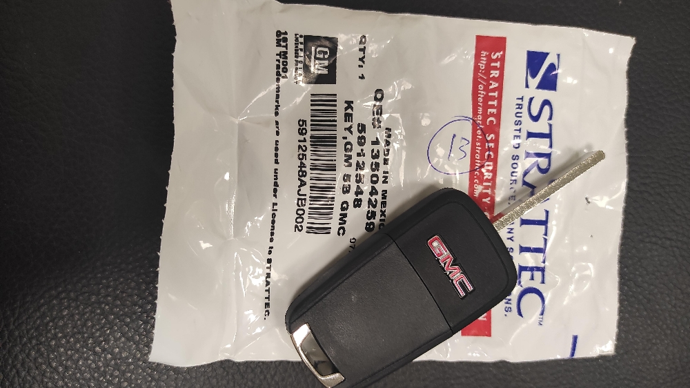 GMC KEY - 1