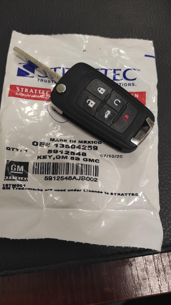 GMC KEY - 2
