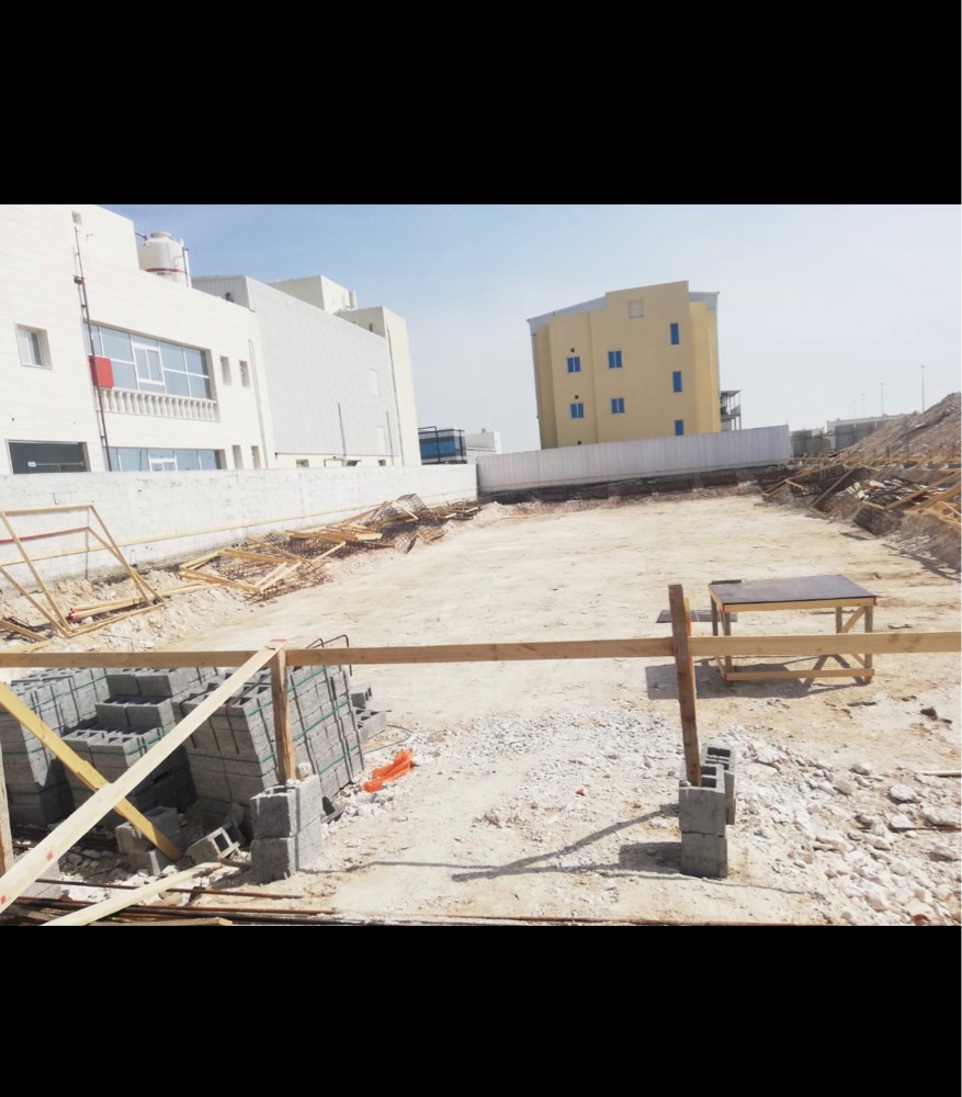 نقوم ببناء المشاريع اللوجستيه  - 1