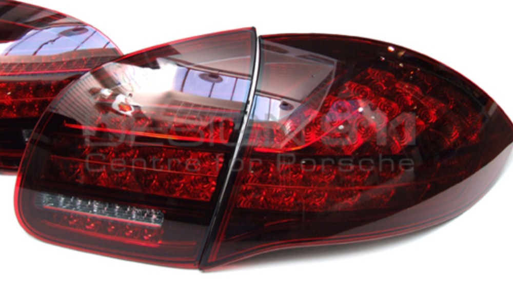 Porsche Cayenne 2013 back light - 2