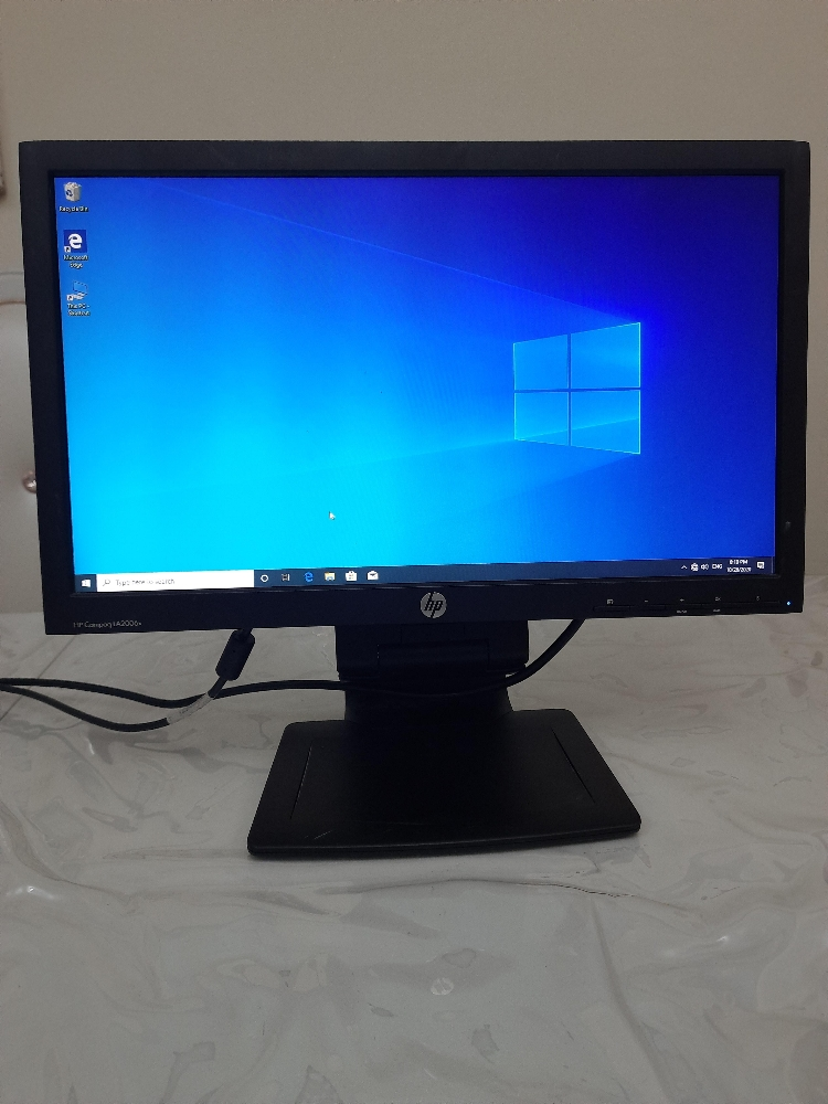 HP I201 20 inch screen - 1