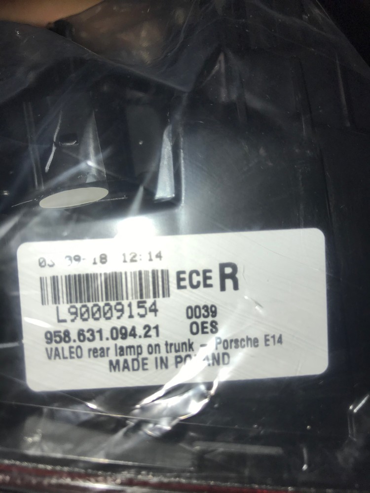 Porsche Cayenne 2013 back light - 5