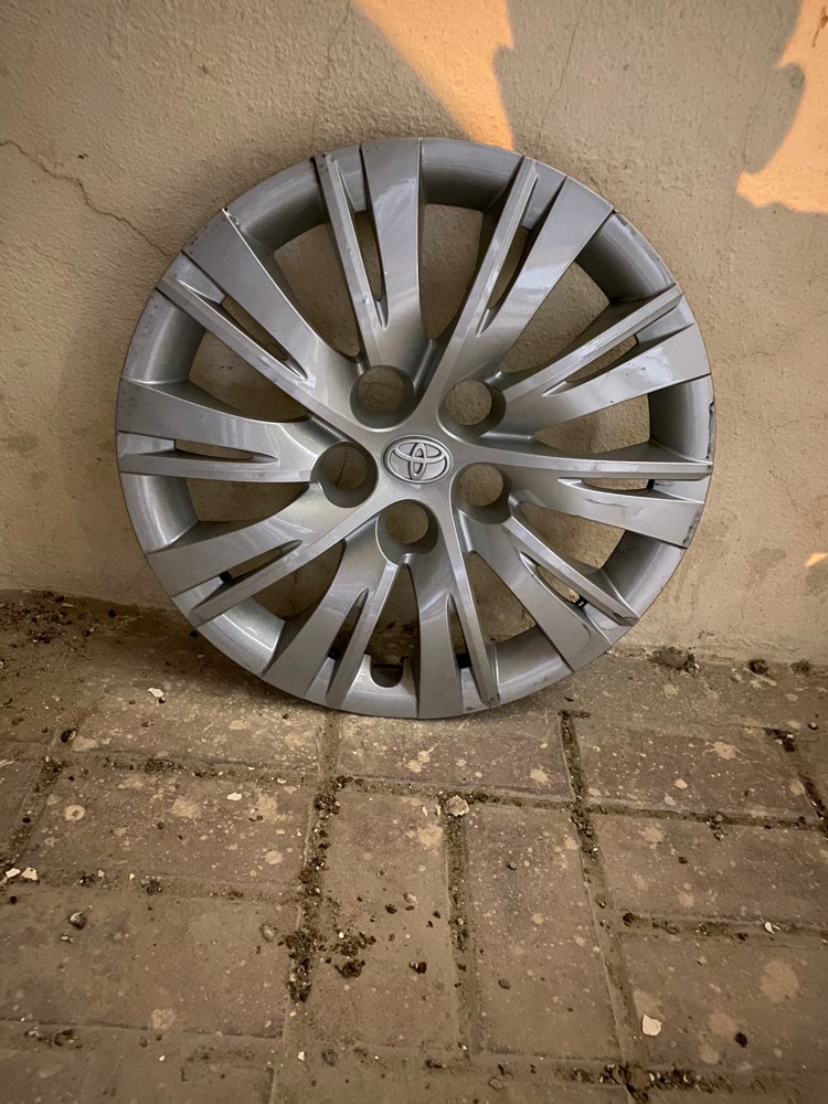 toyota wheel cover - 2