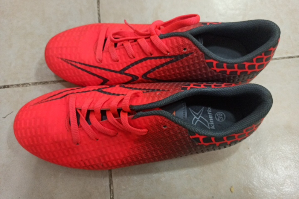 new football boots not used size - 1