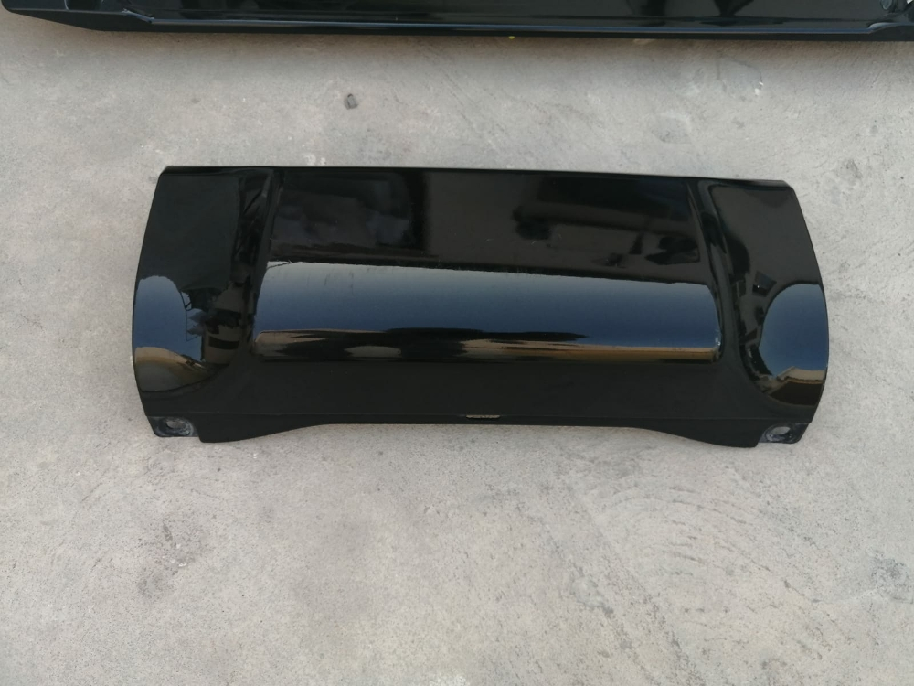 LX570 Tow cover R and pumpr light - 1