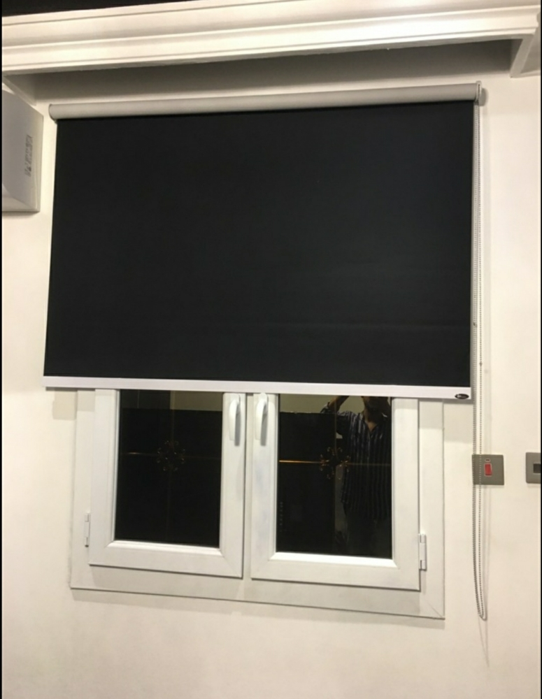 us Rollar Curtain - 2