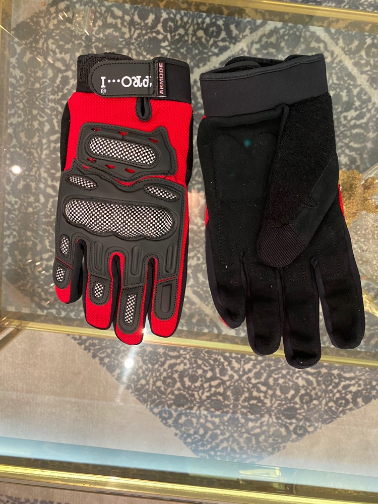 safety glove and protection gear - 7
