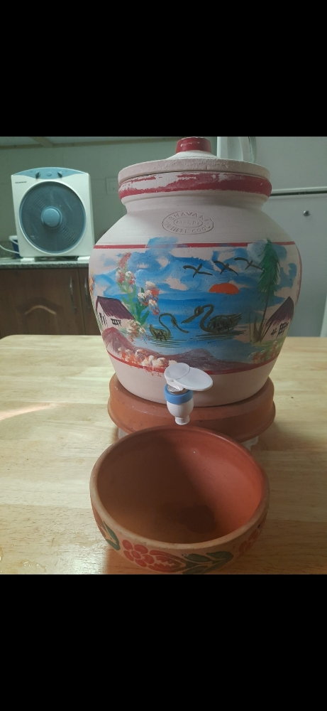 ceramic bowl and dispenser or cooler set for 100 riyals - 1