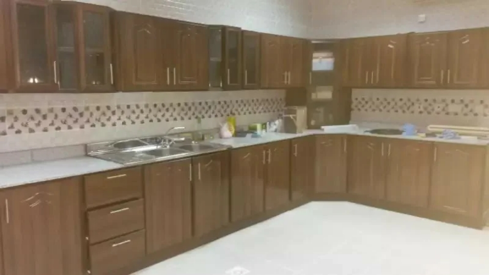 KITCHEN CABINET  WITH ALUMINIUM D - 12