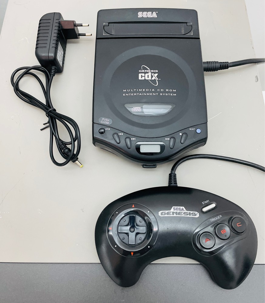 sega genesis cdx system console  - 1