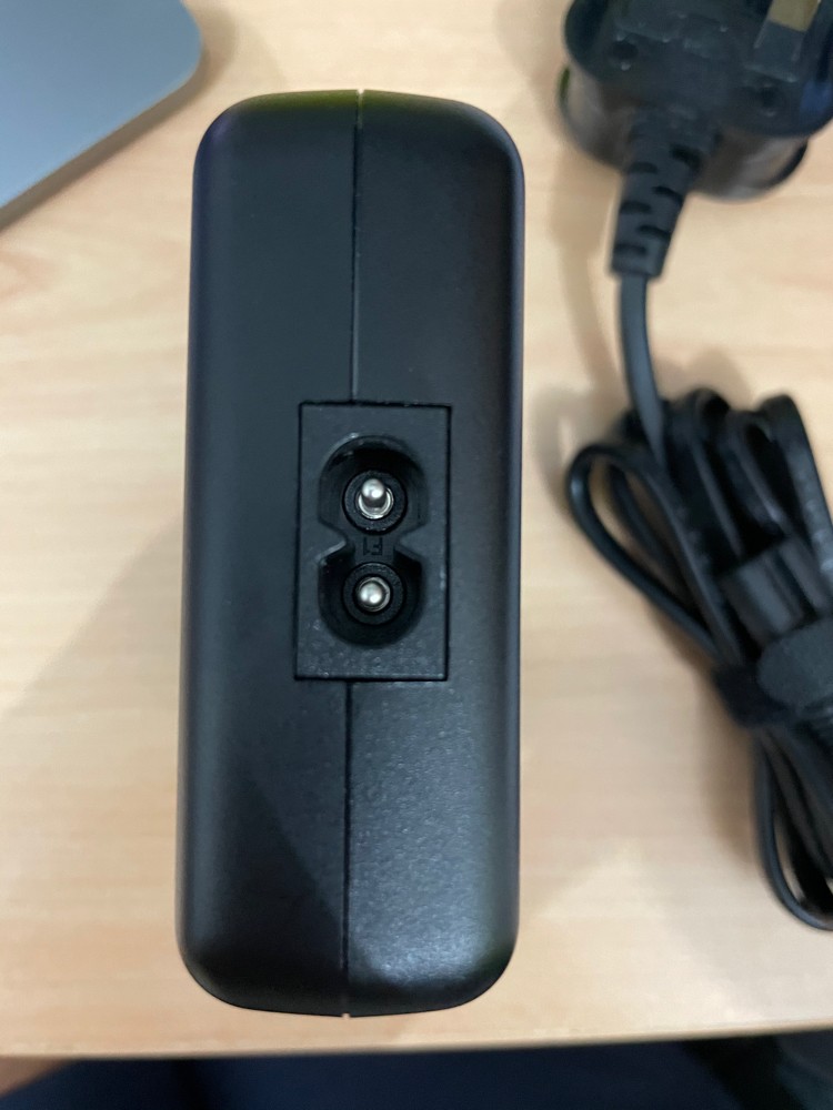 Anker 5 port power brick - 3