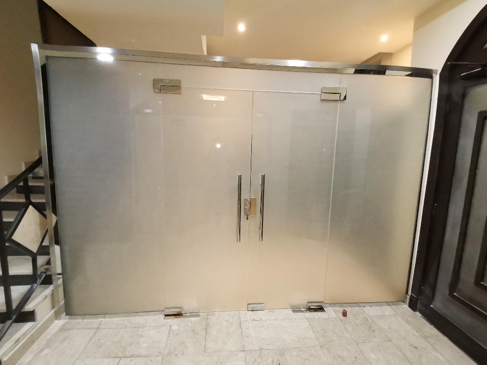 Aluminium,Upvc & Glass - 12