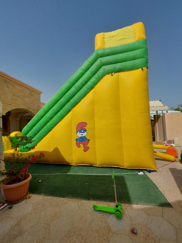للايجار نطاطيات صغيرة مع بركة - 3