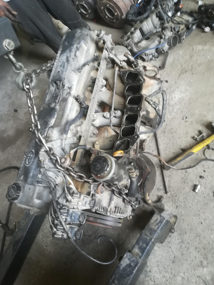 sale this engine land cruser 2007 - 2