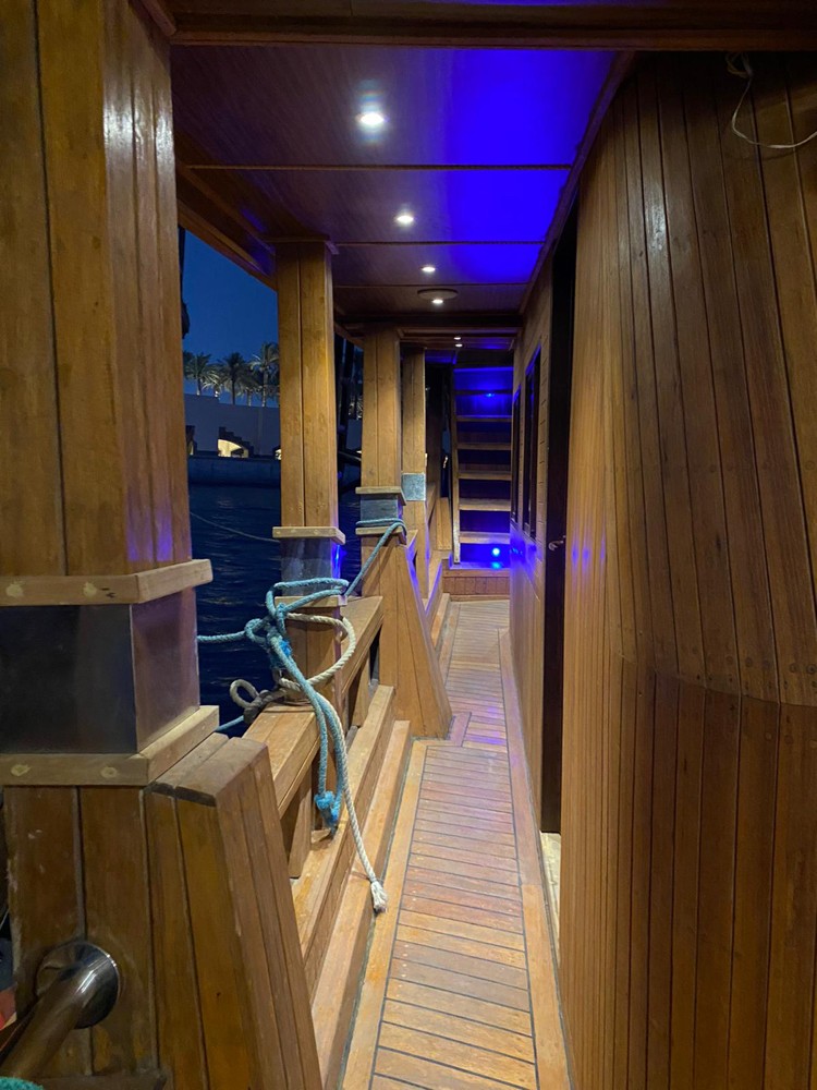tourism boat fore rent 1 hour  - 3