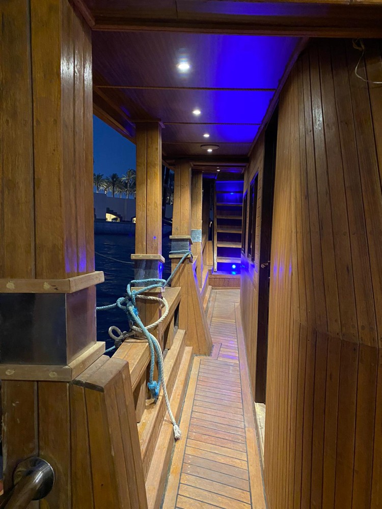 tourism boat fore rent 1 hour  - 6