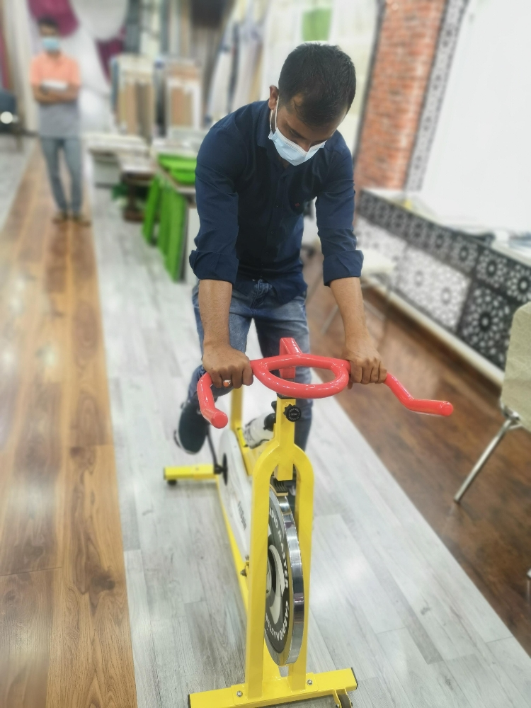 Exercise bicycle bike fitness equ - 4