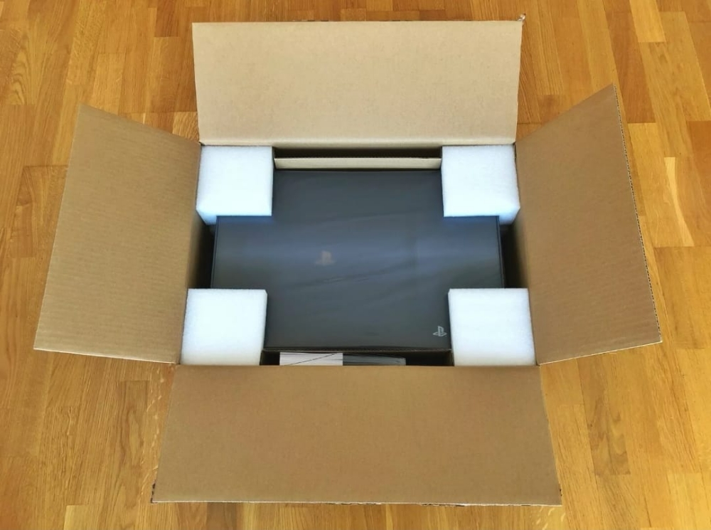 PS4 limited edition brand new - 2