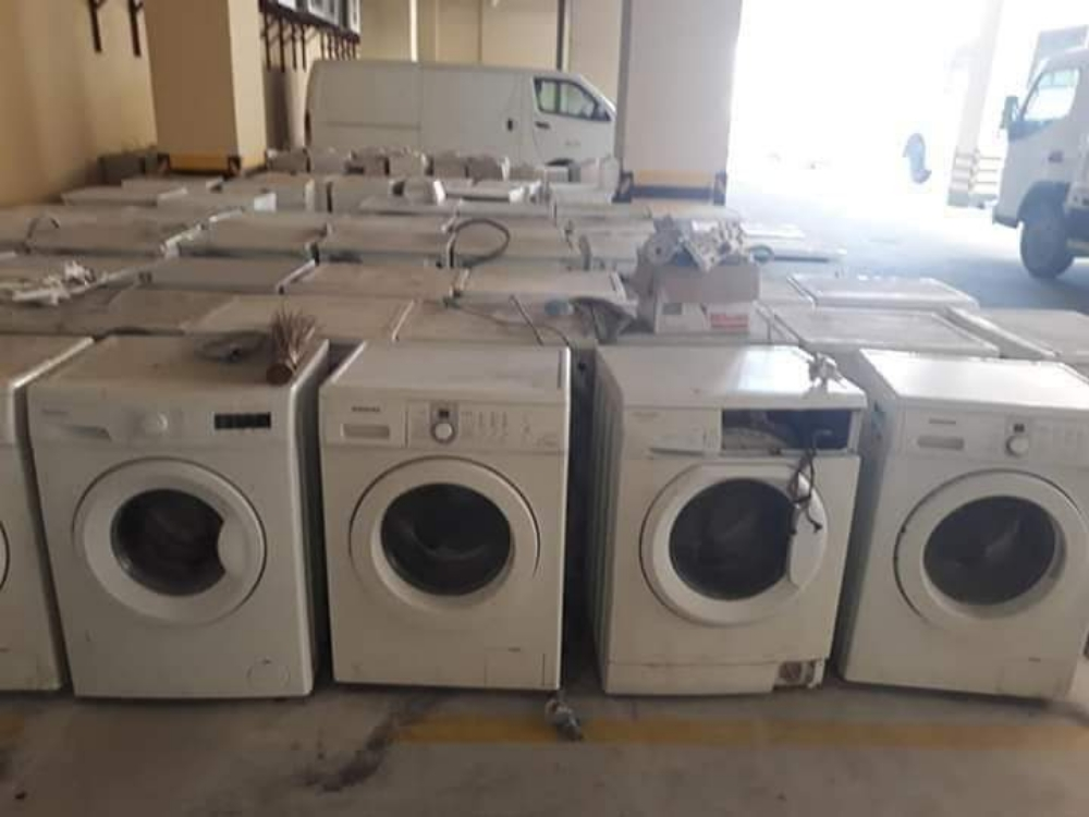 AUTOMATIC WASHING MACHINE.. - 1