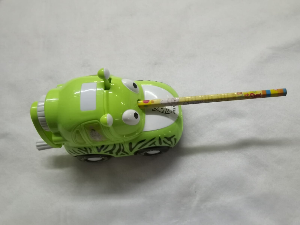 Hand-cranked pencil sharpener to - 4