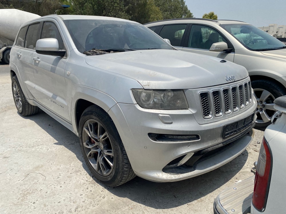 jeep grand cherokee 2012srt scrap - 4