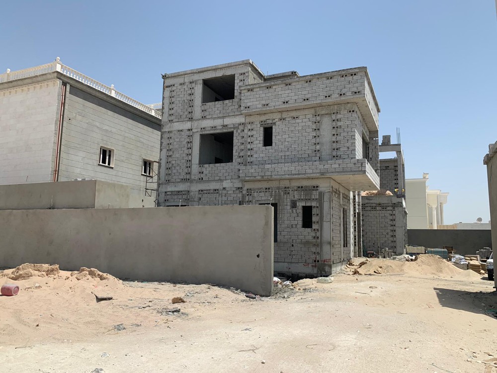 نقوم بجميع اعمال البناء والصيانه. - 15