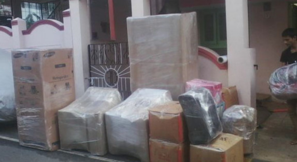 Moving & Packing Furniture/stuff - 3