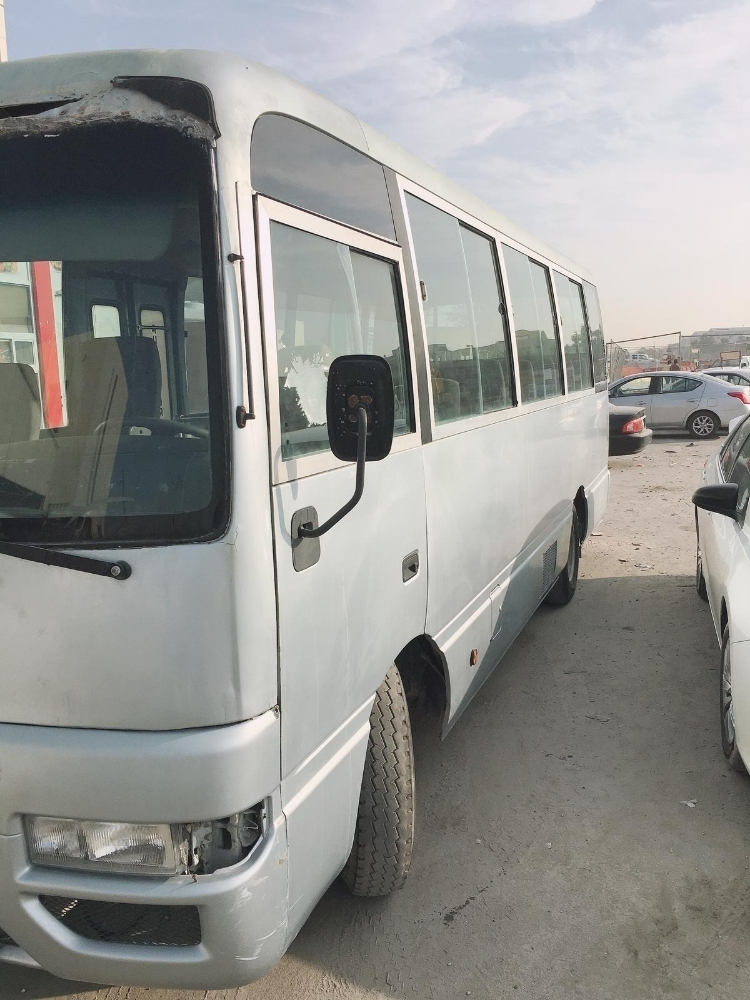 نيسان سليفيان ٣٠ راكب قطع غيار - 1