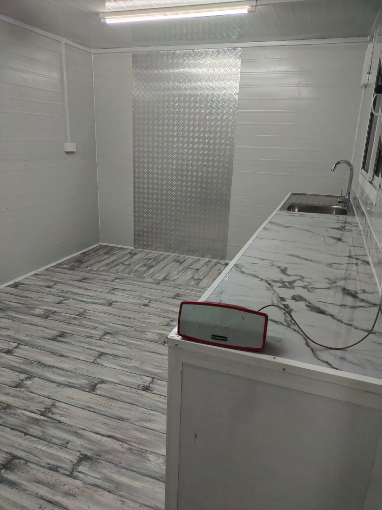 new prtal cabin with bathroom - 7
