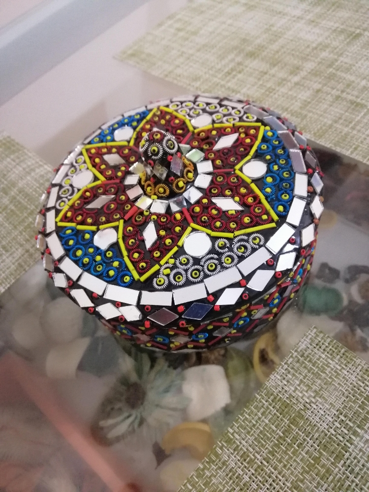 TRADITIONAL JEWELRY BOX - 1