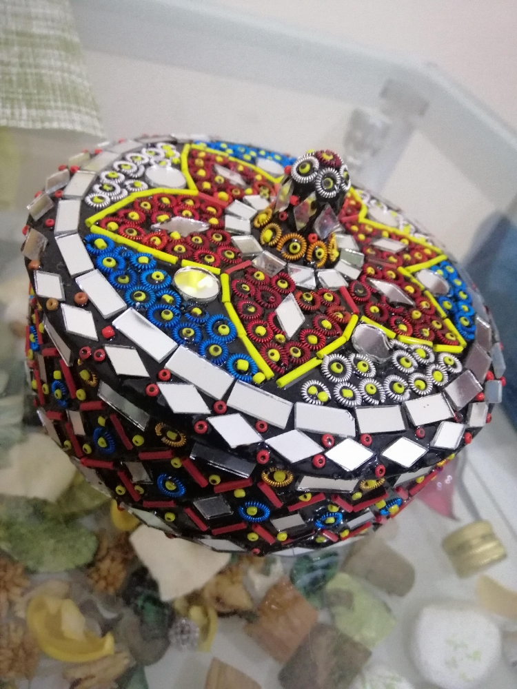 TRADITIONAL JEWELRY BOX - 3