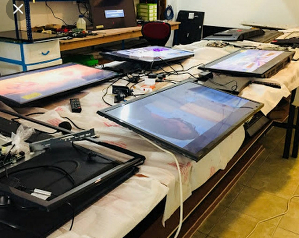 television repairing shop.... - 1