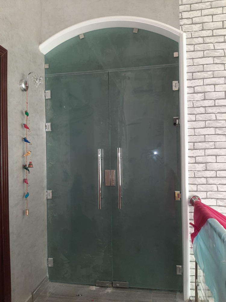 وبركاته نحن فنيون نقوم بتصنيع و ت - 5