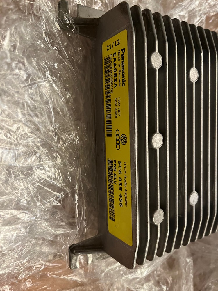 Amplifier for Passat VW - 2
