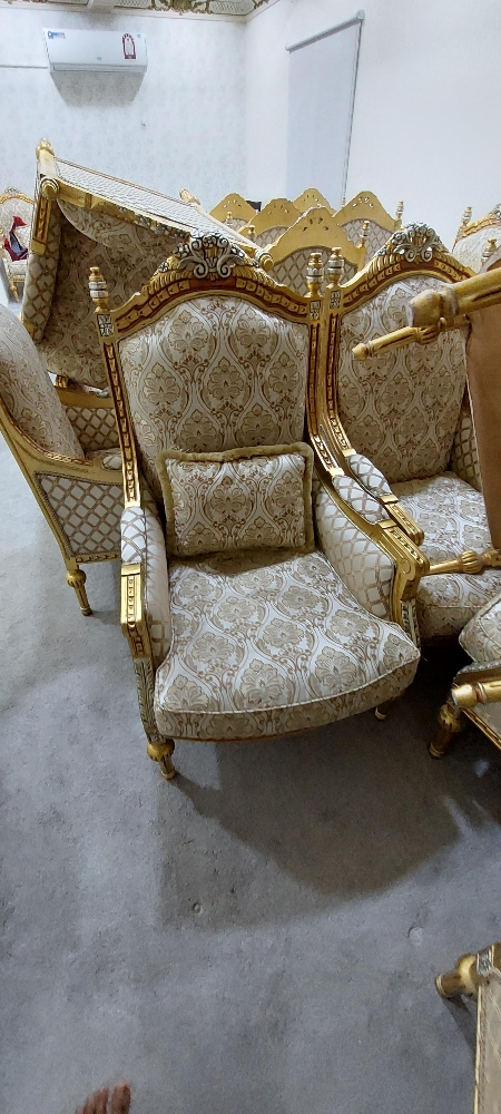 I Am Buying Used Furniture - 4