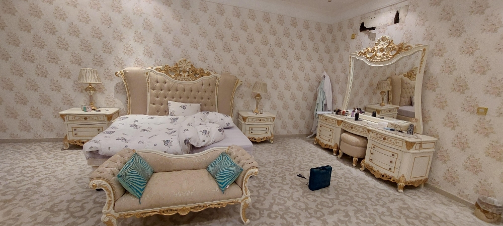 I Am Buying Used Furniture - 1