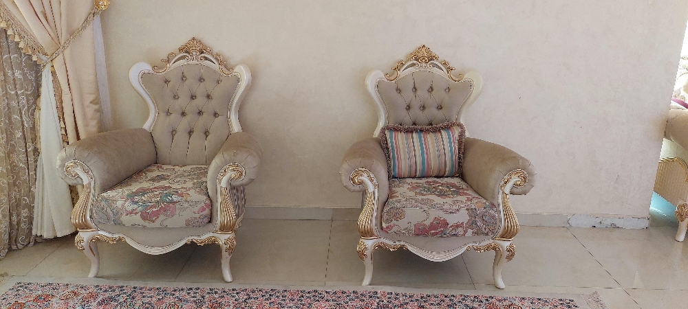 I Am Buying Used Furniture - 5