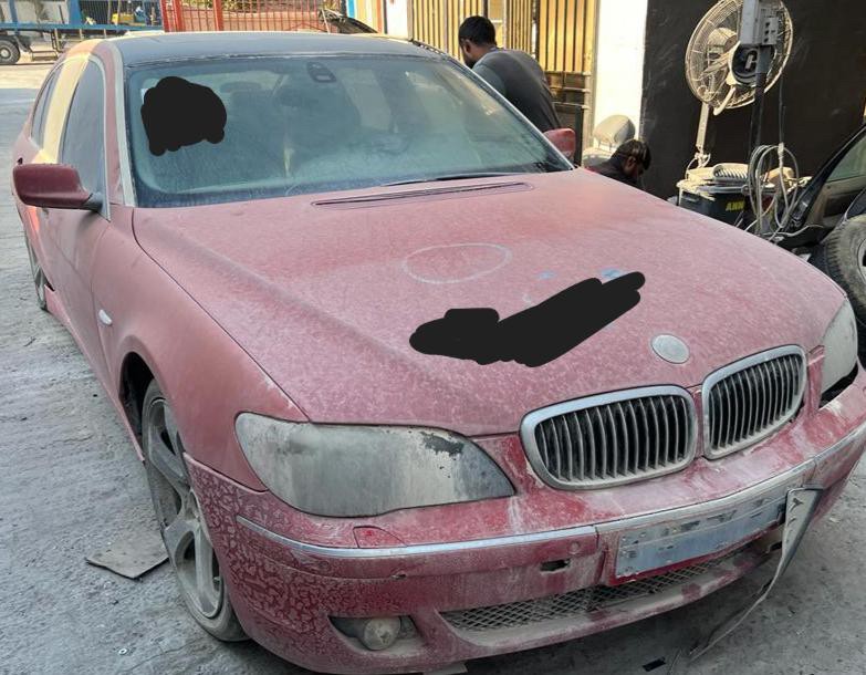 BMW 750i - 2