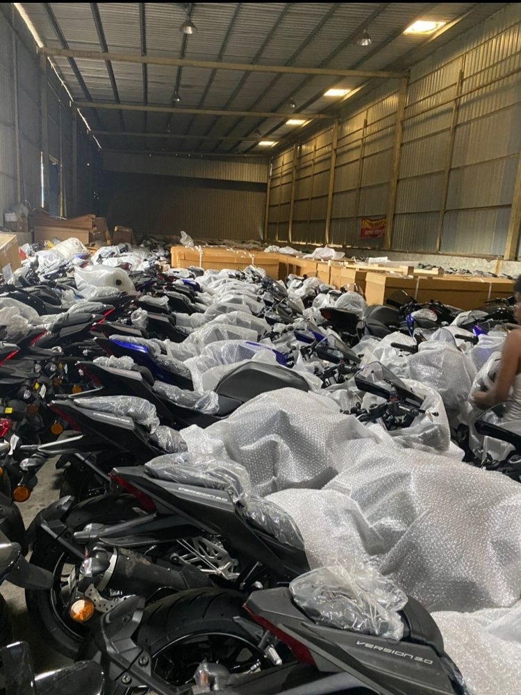 Honda / Yamaha / Bajaj - 8
