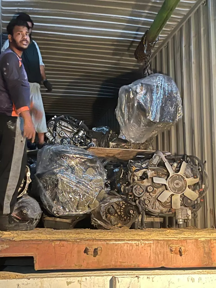 مكينه تويوتا 5.7وارد اليبان لكسز - 3